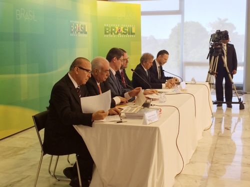 Ministro Eliseu Padilha concedeu entrevista coletiva após o evento.